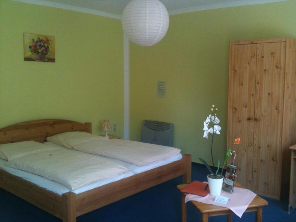 Hotel-Pension Am Muehlberg Lübbenau Esterno foto