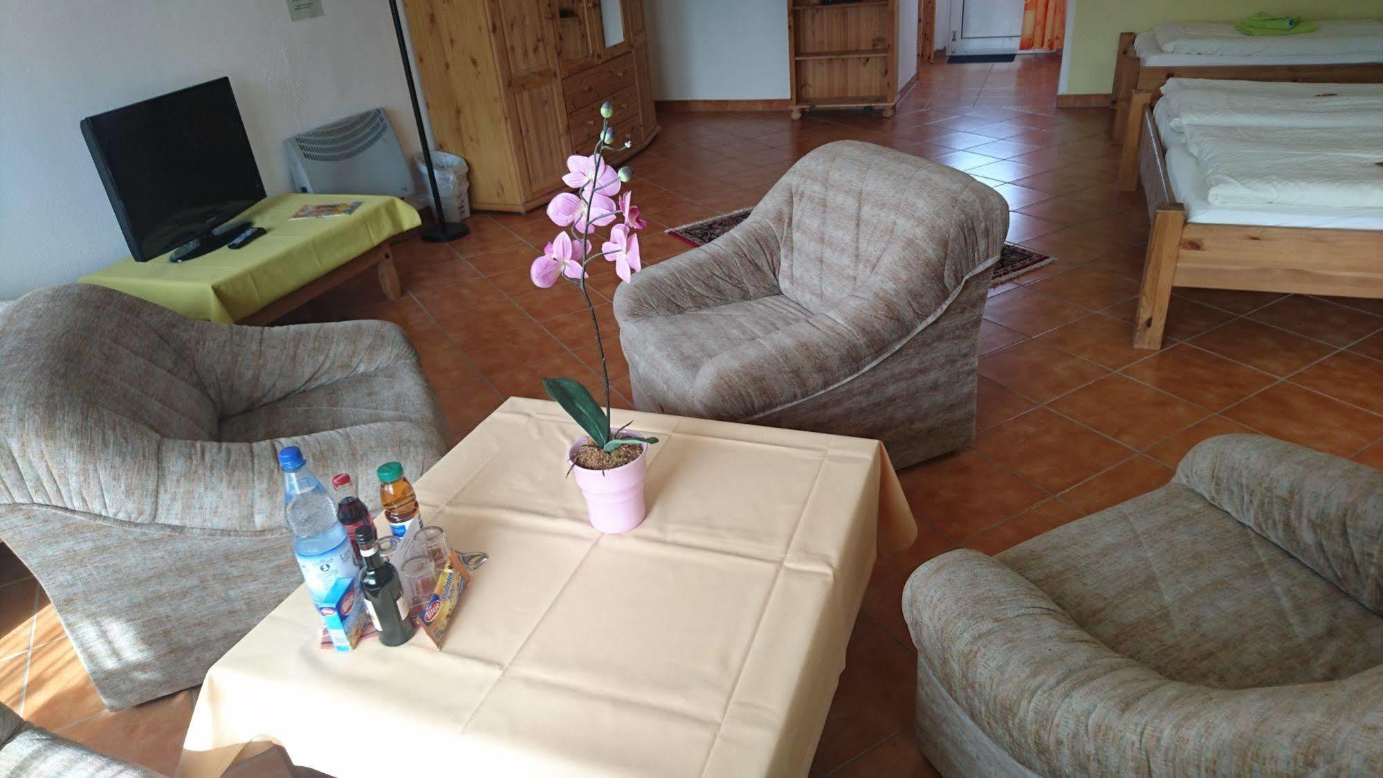 Hotel-Pension Am Muehlberg Lübbenau Esterno foto